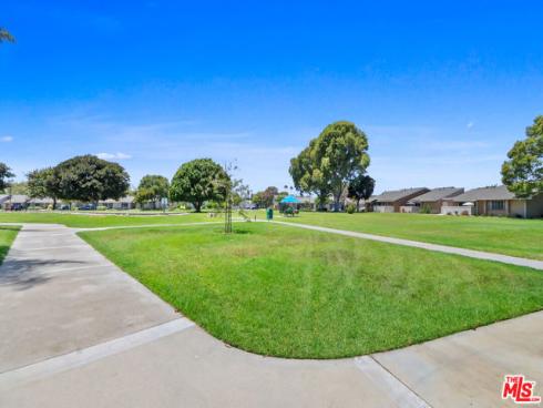 8645 Butte #602B Circle, Huntington Beach, CA
