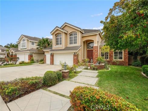 18682 Jockey Circle, Huntington Beach, CA