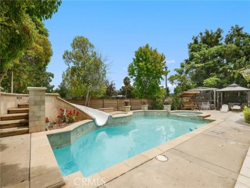 18682 Jockey Circle, Huntington Beach, CA