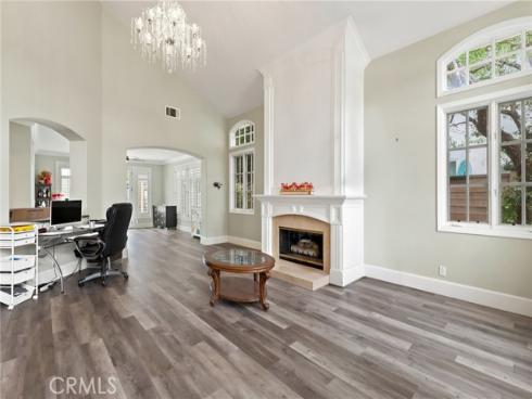 18682  Jockey   Circle, Huntington Beach, CA