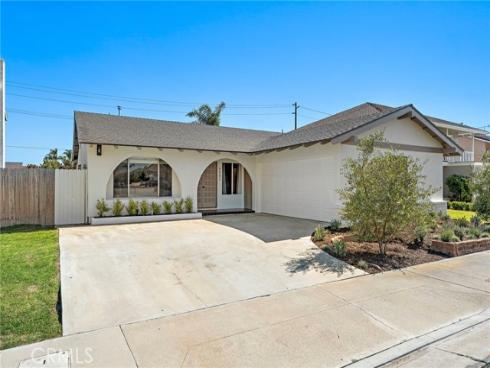 9582  Hightide   Drive, Huntington Beach, CA