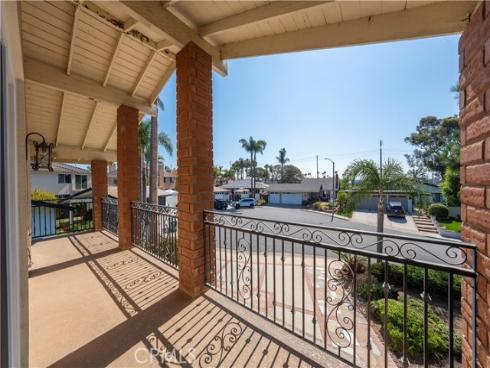 19441 Summer Breeze Lane, Huntington Beach, CA