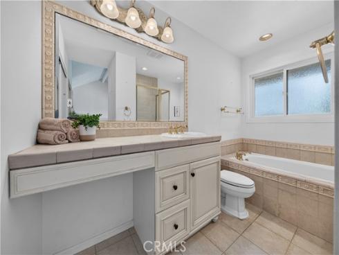 19441 Summer Breeze Lane, Huntington Beach, CA