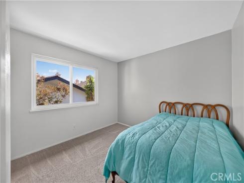 19441 Summer Breeze Lane, Huntington Beach, CA