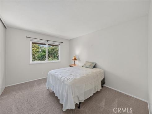 19441 Summer Breeze Lane, Huntington Beach, CA