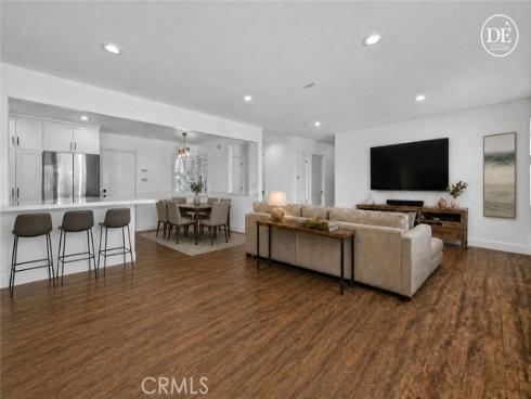 5972 Meadowlark Drive, Huntington Beach, CA