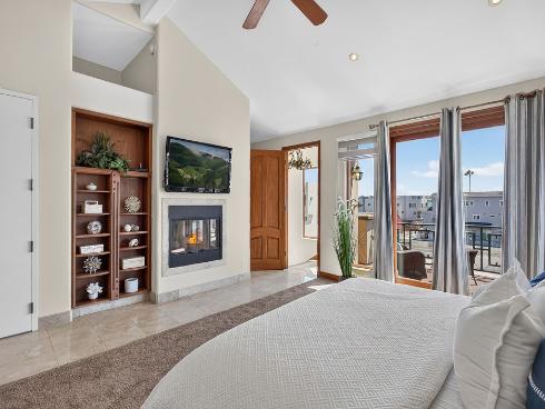 16735  Bayview   Drive, Huntington Beach, CA