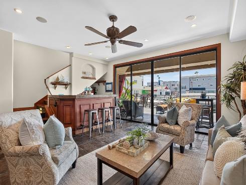 16735  Bayview   Drive, Huntington Beach, CA