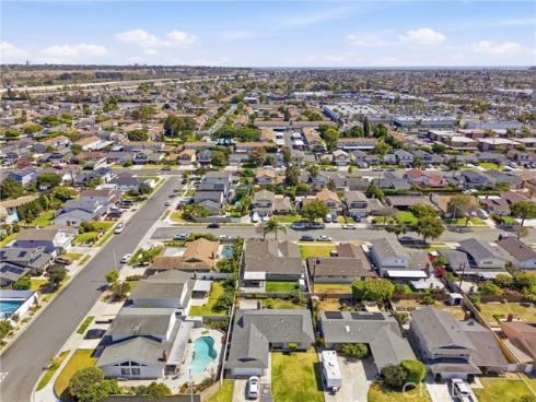 10151 Bismark , Huntington Beach, CA