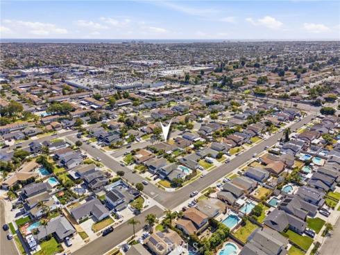 10151 Bismark , Huntington Beach, CA