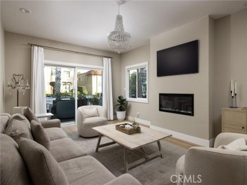 207 21st , Huntington Beach, CA