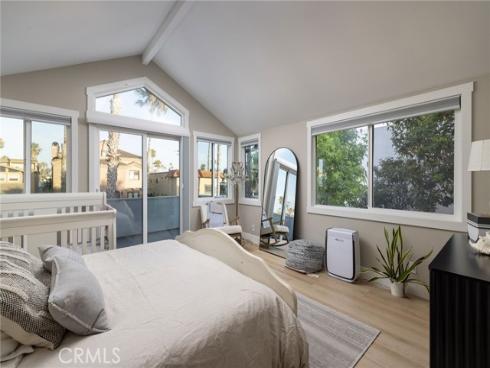 207 21st , Huntington Beach, CA