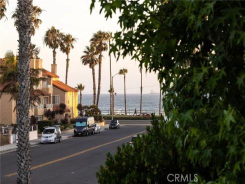 207 21st , Huntington Beach, CA