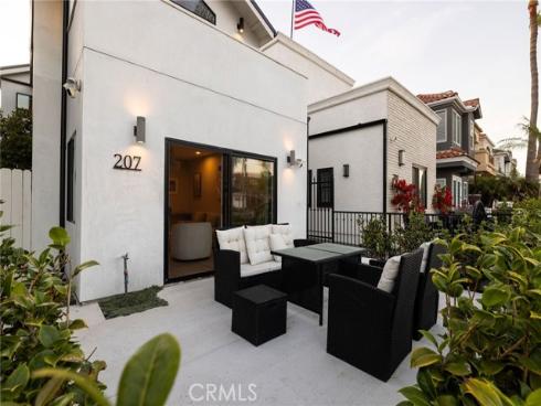 207 21st , Huntington Beach, CA