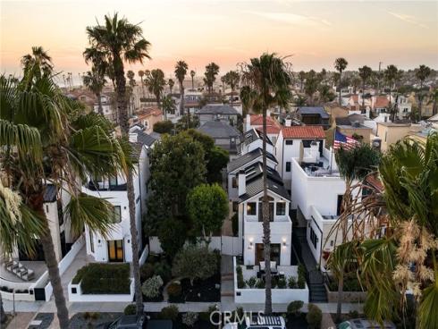 207 21st , Huntington Beach, CA