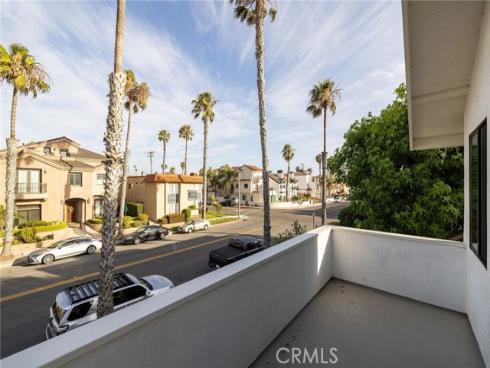 207 21st , Huntington Beach, CA