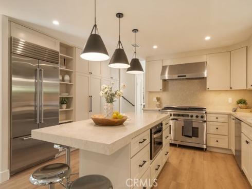 519  10th  , Huntington Beach, CA