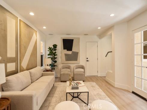 519  10th  , Huntington Beach, CA