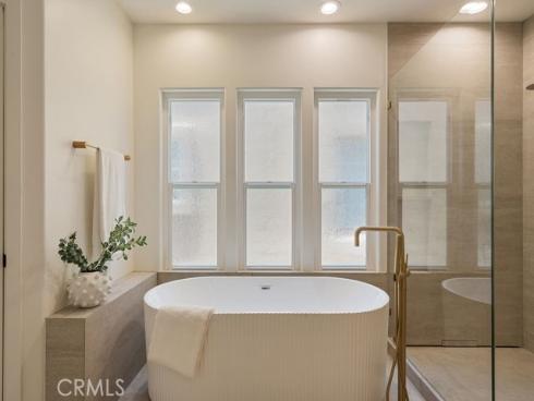 519  10th  , Huntington Beach, CA