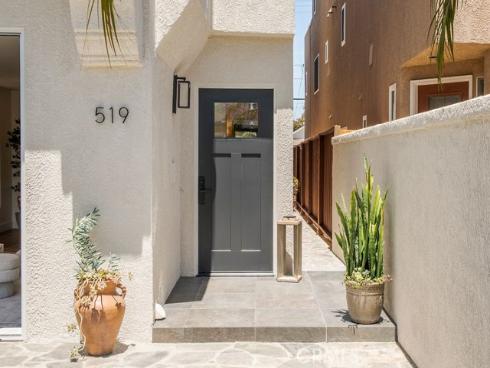 519  10th  , Huntington Beach, CA