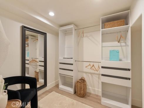 519  10th  , Huntington Beach, CA