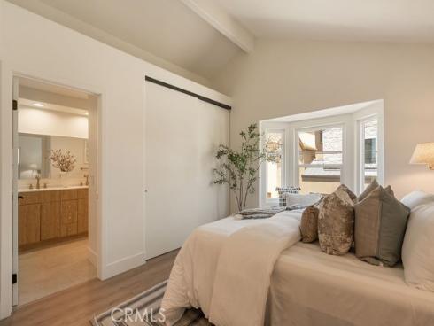 519  10th  , Huntington Beach, CA