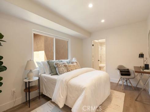 519  10th  , Huntington Beach, CA