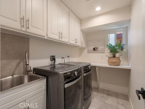 519  10th  , Huntington Beach, CA