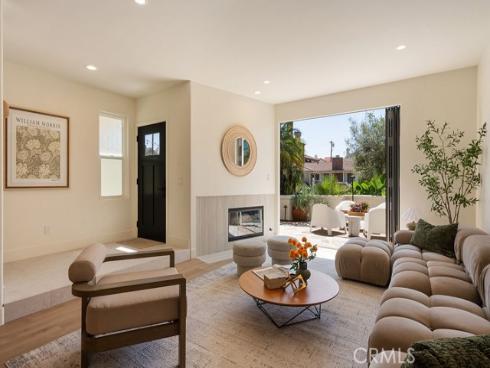 519  10th  , Huntington Beach, CA