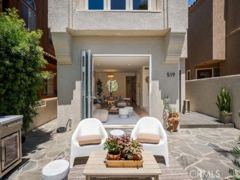 519  10th  , Huntington Beach, CA