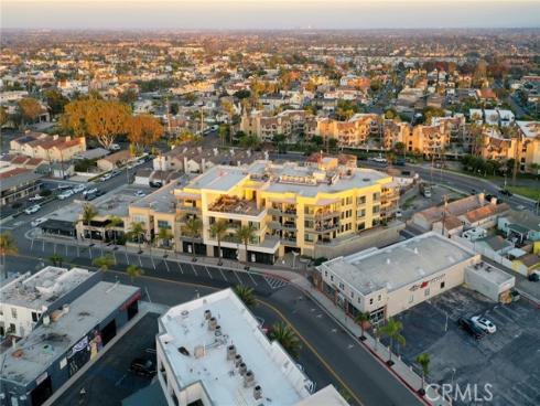 414 Main 420 Street, Huntington Beach, CA