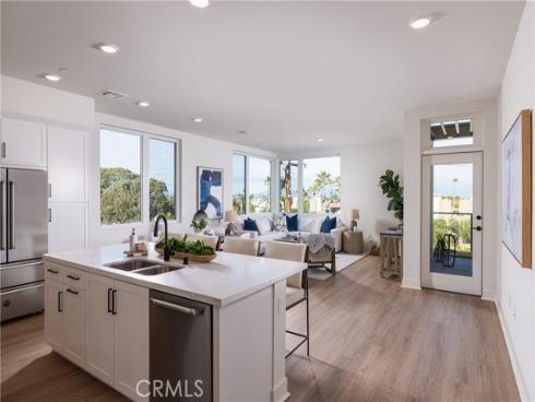414 Main 420 Street, Huntington Beach, CA