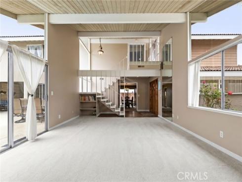 16391 Maruffa Circle, Huntington Beach, CA