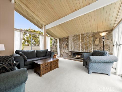 16391 Maruffa Circle, Huntington Beach, CA