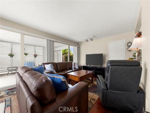 16391 Maruffa Circle, Huntington Beach, CA