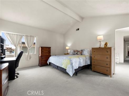 16391 Maruffa Circle, Huntington Beach, CA