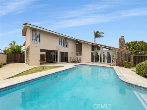 16391 Maruffa Circle, Huntington Beach, CA
