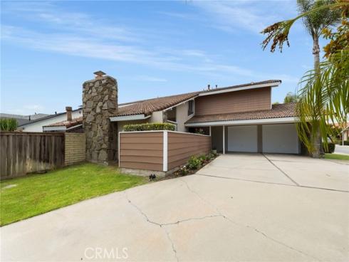 16391 Maruffa Circle, Huntington Beach, CA