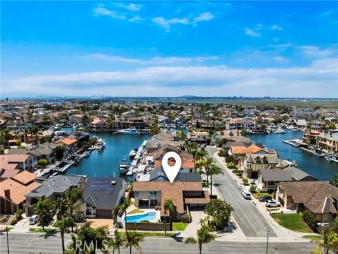 16391 Maruffa Circle, Huntington Beach, CA