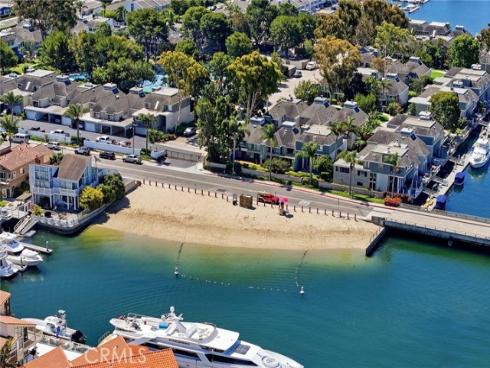 16391 Maruffa Circle, Huntington Beach, CA