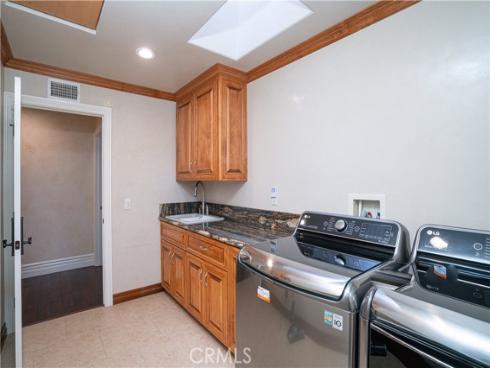 920 11th , Huntington Beach, CA