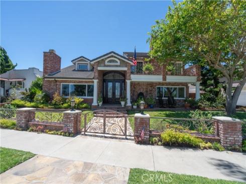 920 11th , Huntington Beach, CA