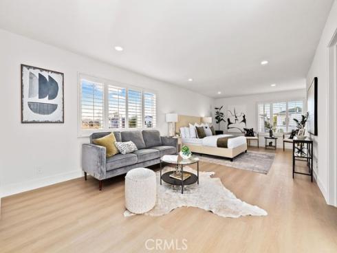 6882  Loyola   Drive, Huntington Beach, CA