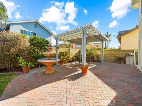 6882  Loyola   Drive, Huntington Beach, CA