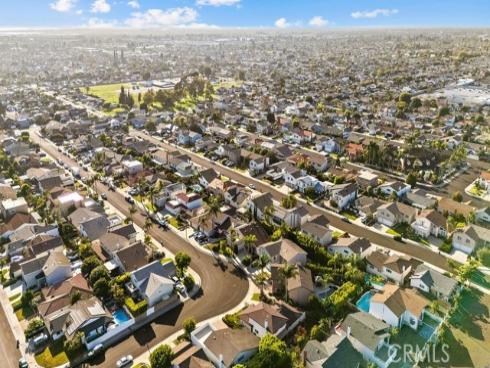 6882  Loyola   Drive, Huntington Beach, CA