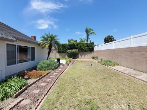 6631  Wrenfield   Drive, Huntington Beach, CA
