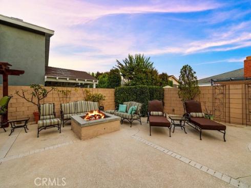 6792 Loyola Drive, Huntington Beach, CA