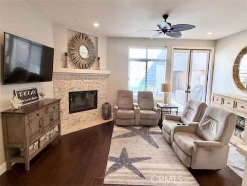 422 8th Street, Huntington Beach, CA