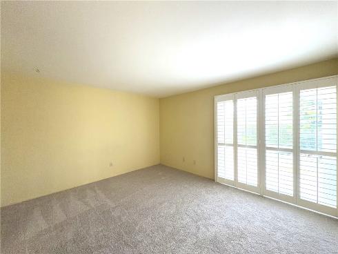 21081 White Horse Ln , Huntington Beach, CA