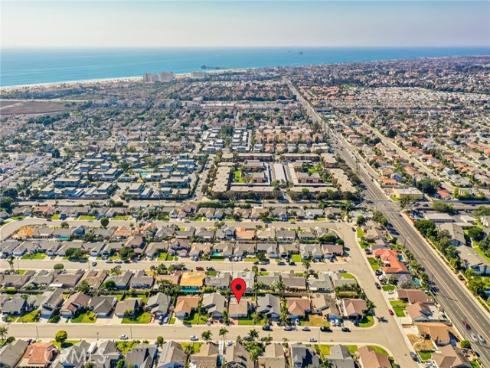 21081 White Horse Ln , Huntington Beach, CA